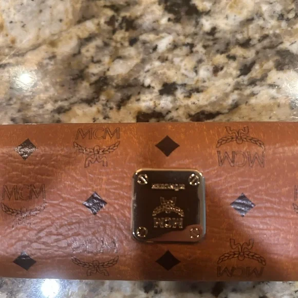 MCM Sunglasses Unisex Aviator